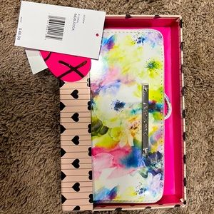 Betsey Johnson wallet